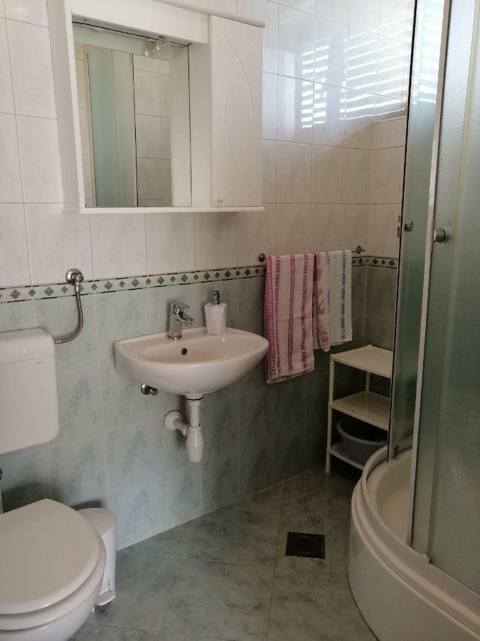 Apartments Emmas Studio Stari Grad  Exterior photo